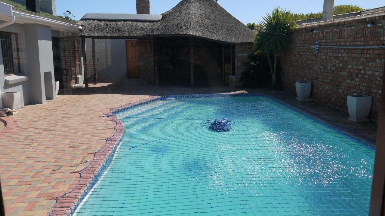 The Bay Inn Port Elizabeth Exterior foto
