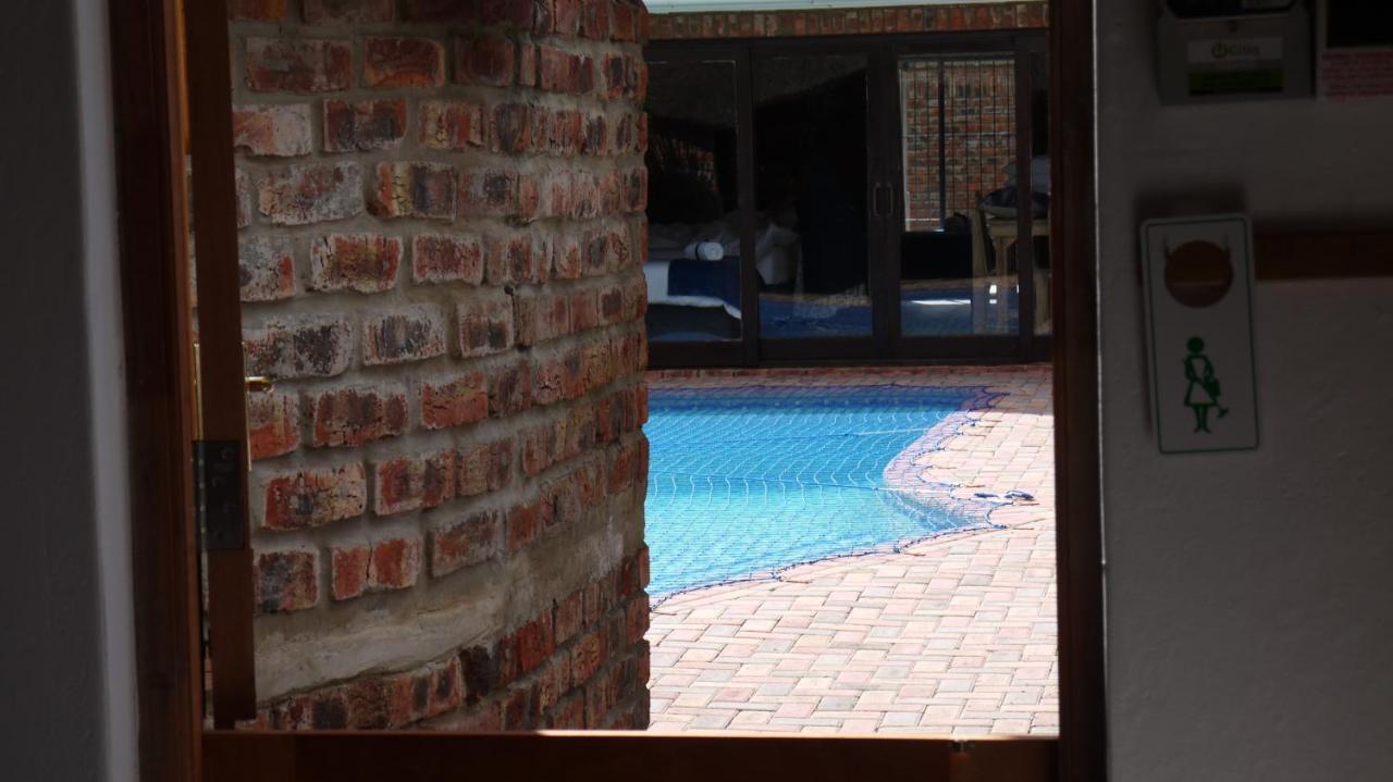 The Bay Inn Port Elizabeth Exterior foto